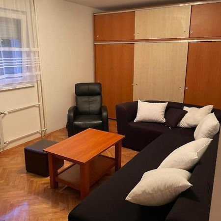 Lolly Apartment Karlovac Eksteriør bilde