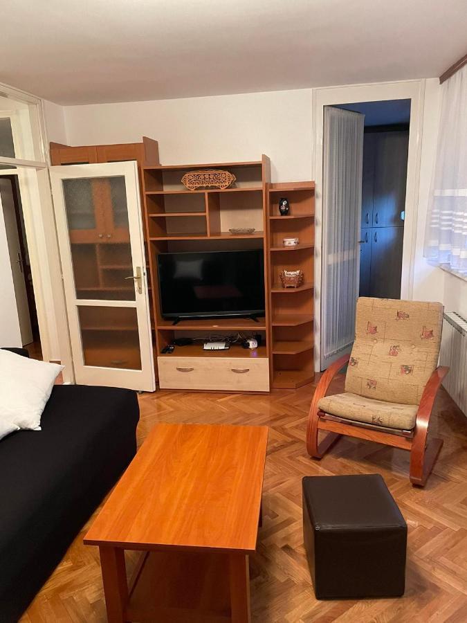 Lolly Apartment Karlovac Eksteriør bilde