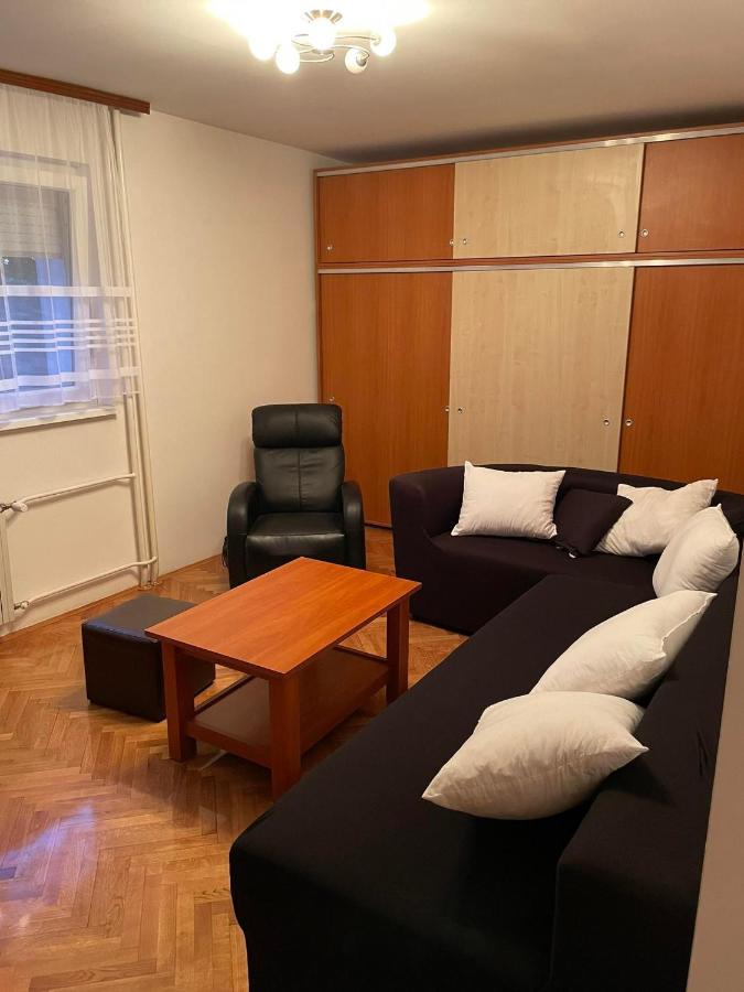 Lolly Apartment Karlovac Eksteriør bilde